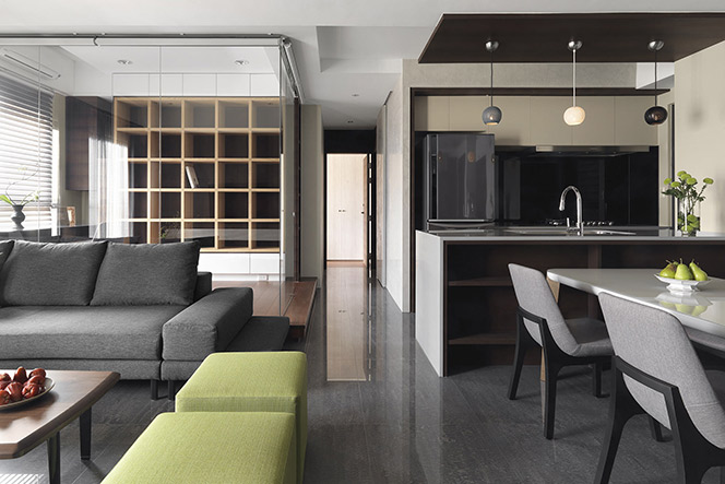 Miss L 的單身寓所